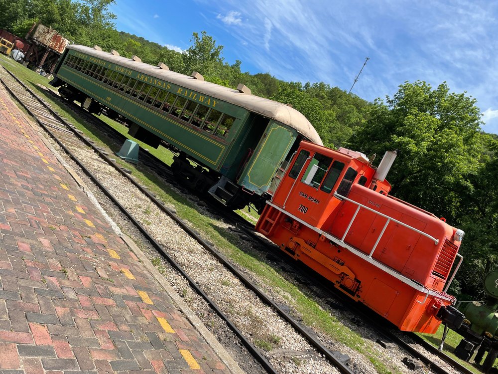 All Aboard the Eureka Springs & North Arkansas Railway