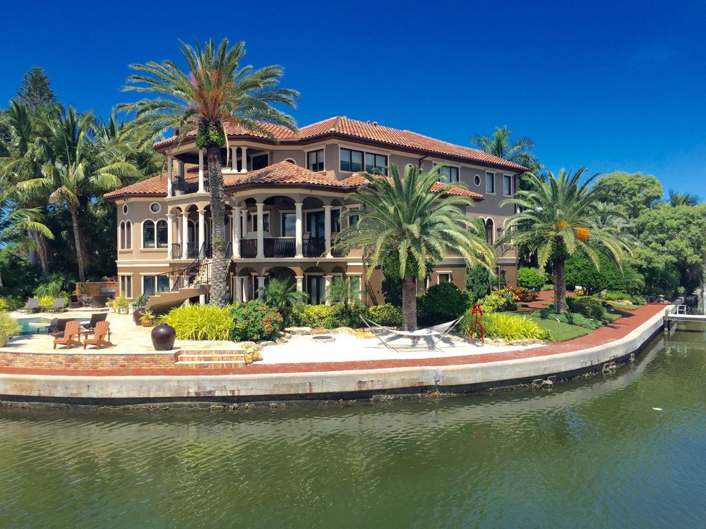 Siesta Key Village: Shopping & Dining Paradise