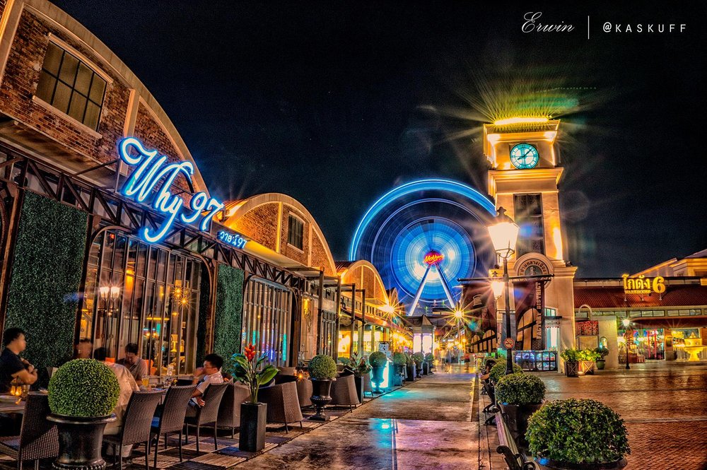 Asiatique The Riverfront: Bangkok's Floating Night Market Paradise