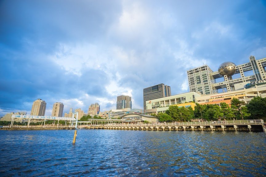 Odaiba District: Tokyo's Futuristic Island Playground