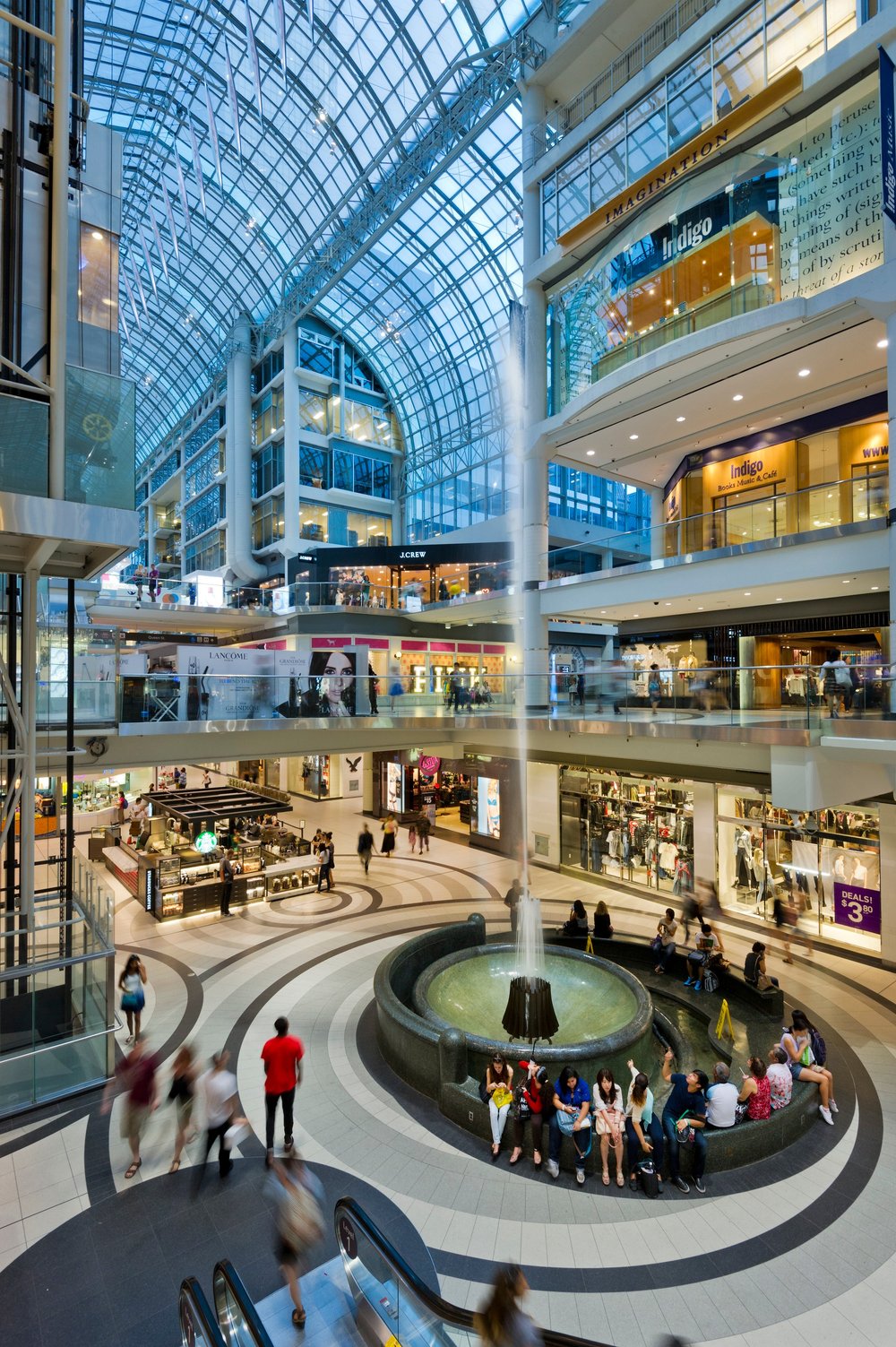 CF Toronto Eaton Centre: Shopping Paradise in the Heart of Downtown