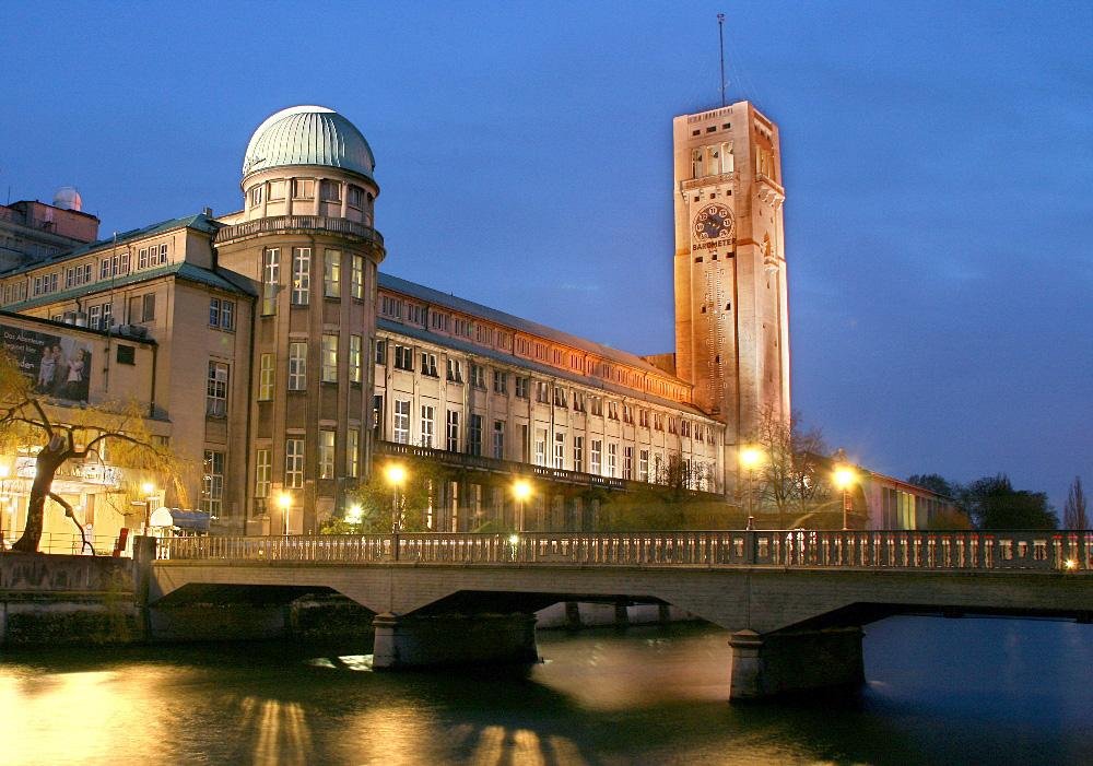 Deutsches Museum: Science Wonderland for Curious Minds