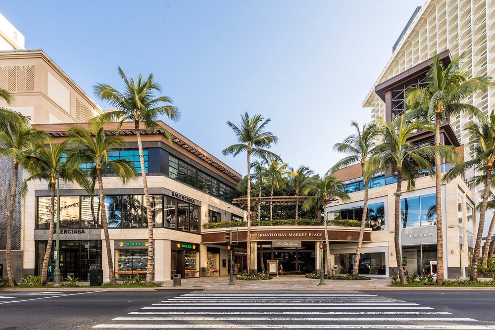 International Market Place: Where Shopping Meets Paradise