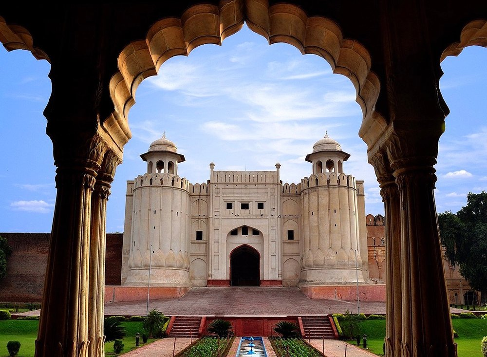 Lahore Fort: A Majestic Journey Through Mughal Splendor