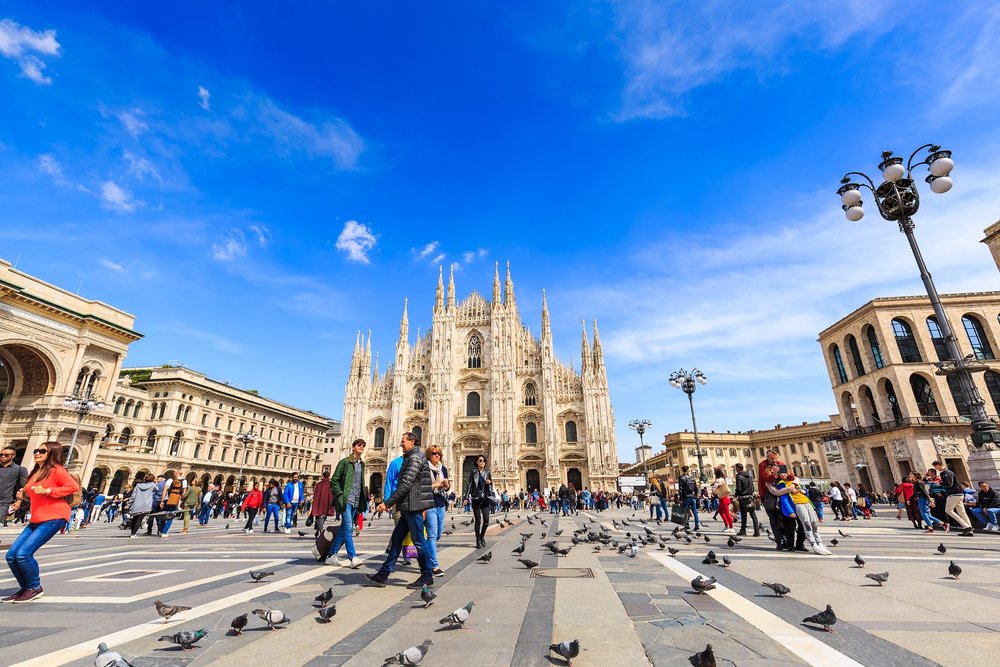 Piazza del Duomo: Milan's Magnificent Heart