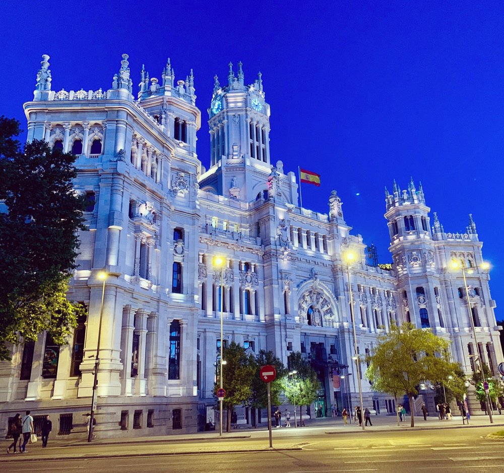 Plaza de Cibeles: Madrid's Most Photogenic Fountain
