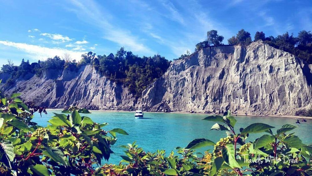 Scarborough Bluffs: Toronto's Dramatic Lakeside Cliffs