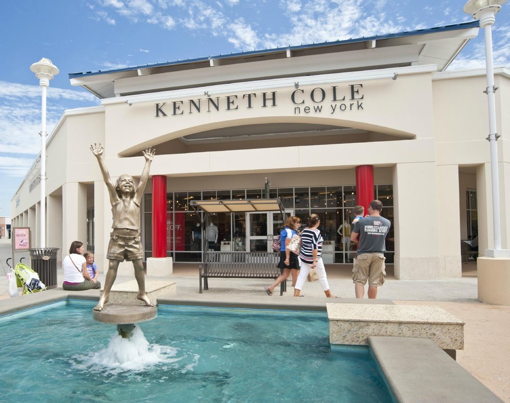 Tanger Outlets Myrtle Beach - Shopping Paradise