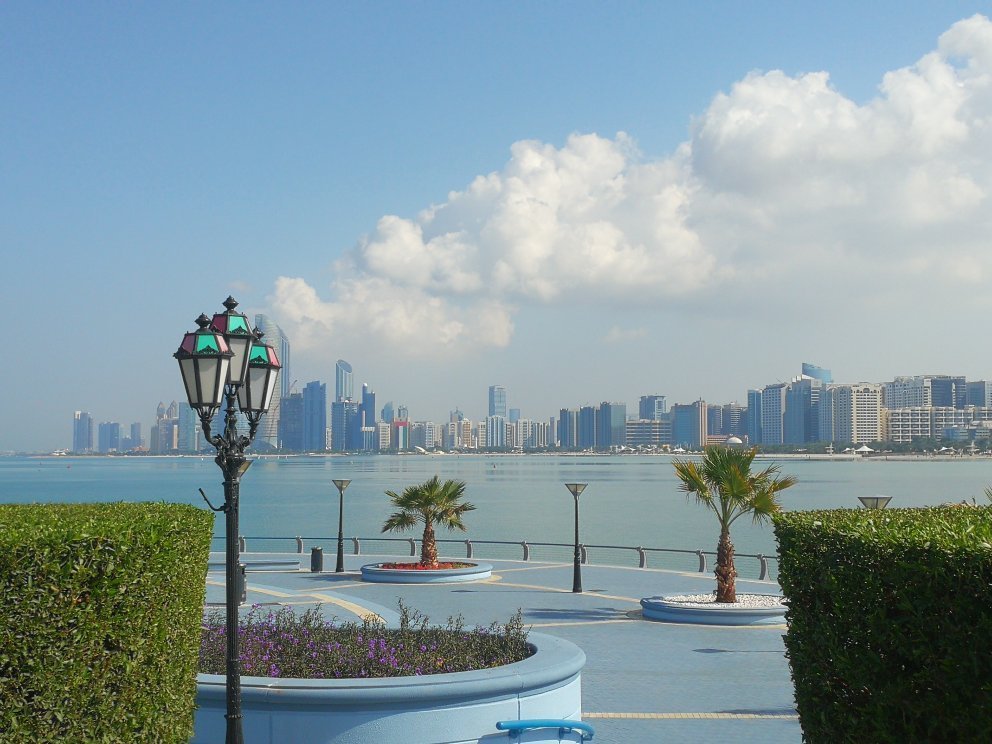 The Corniche: Abu Dhabi's Stunning Waterfront Boulevard