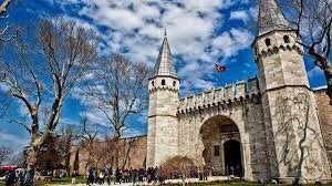 Topkapı Palace: Step Into Ottoman Grandeur