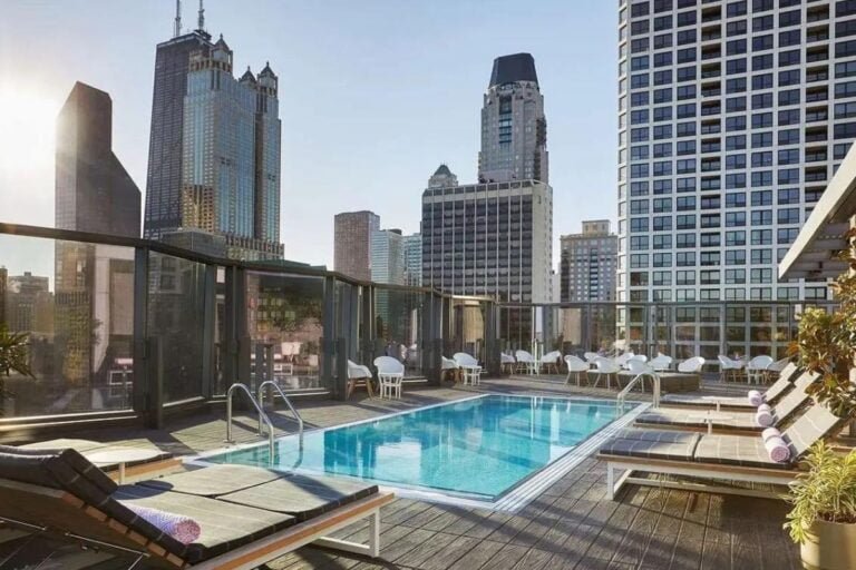 19 Best Hotels in Chicago for an Unforgettable Experience